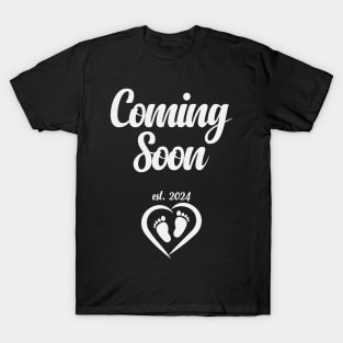 Coming Soon eat. 2024 Birth announcement T-Shirt